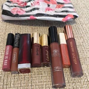 🎉2 for $10🎉 Lip bundle with bag!